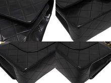 Load image into Gallery viewer, CHANEL シャネル マトラッセ25 Wフラップ Wチェーンショルダーバッグ 0番台 ココマーク ラムスキン ゴールド金具 美品 中古 4b009860