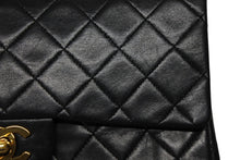 Load image into Gallery viewer, CHANEL シャネル マトラッセ25 Wフラップ Wチェーンショルダーバッグ 0番台 ココマーク ラムスキン ゴールド金具 美品 中古 4b009882