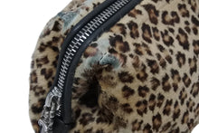 Load image into Gallery viewer, CHRME HEARTS クロムハーツ アクセサリー コスメ ポーチ レオパード柄 ハラコ レザー 良品 中古 4b009936