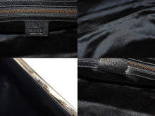 Load image into Gallery viewer, 極美品 GUCCI グッチ ワンショルダーバッグ 129457 04AW トムフォード期 レザー サテン ブラック パープル スネーク ゴールド金具 中古 4b009972