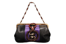 Load image into Gallery viewer, 極美品 GUCCI グッチ ワンショルダーバッグ 129457 04AW トムフォード期 レザー サテン ブラック パープル スネーク ゴールド金具 中古 4b009972