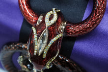 Load image into Gallery viewer, 極美品 GUCCI グッチ ワンショルダーバッグ 129457 04AW トムフォード期 レザー サテン ブラック パープル スネーク ゴールド金具 中古 4b009972