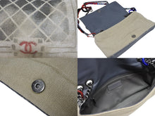 Load image into Gallery viewer, 極美品 名作 CHANEL シャネル アクト2 マトラッセ チェーンショルダーバッグ キャンバス グレー 19番台 ペンキ 中古 4b009973