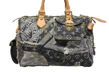 Load image into Gallery viewer, 極美品 LOUIS VUITTON ルイヴィトン スピーディ30 ボストンバッグ パッチワーク M95381 モノグラムデニム ブラック 中古 4b009975