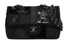 Load image into Gallery viewer, 新品同様 CHANEL シャネル マトラッセ25 Sフラップ Wチェーンショルダーバッグ 25番台 ココマーク パッチワーク ステッチ ブラック 中古 4b009976
