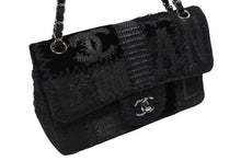 Load image into Gallery viewer, 新品同様 CHANEL シャネル マトラッセ25 Sフラップ Wチェーンショルダーバッグ 25番台 ココマーク パッチワーク ステッチ ブラック 中古 4b009976