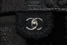 Load image into Gallery viewer, 新品同様 CHANEL シャネル マトラッセ25 Sフラップ Wチェーンショルダーバッグ 25番台 ココマーク パッチワーク ステッチ ブラック 中古 4b009976