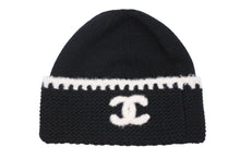 Load image into Gallery viewer, 新品同様 CHANEL シャネル ニットキャップ ビーニー AA9203 ココマーク カシミヤ シルク ブラック アイボリー 中古 4b009985
