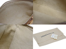 Load image into Gallery viewer, LOUIS VUITTON ルイヴィトン ポシェットアクセソワール チェリーブロッサム 村上隆コラボ M92008 ゴールド金具 美品 中古 4b009993