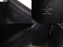 Load image into Gallery viewer, LOUIS VUITTON ルイヴィトン モノグラムエクリプス ポルトモネ ジュール コインケース ブラック M63536 美品 中古 4b003920