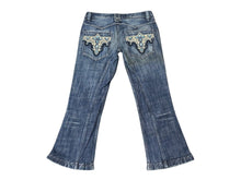 Load image into Gallery viewer, 極美品 ANTIK DENIM アンティックデニム ターコイズ装飾 刺繍 フレアデニム USA製 コットン ブルー サイズ28 中古 4b006217