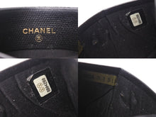 Load image into Gallery viewer, CHANEL シャネル カードケース ココマーク ココボタンライン 8番台 カーフスキン ブラック ゴールド金具 美品 中古 4c-066979