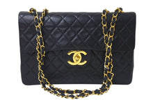 Load image into Gallery viewer, CHANEL シャネル デカマトラッセ チェーンショルダーバッグ シングルフラップ 2番台 ブラック ゴールド金具 美品 中古 4b000173