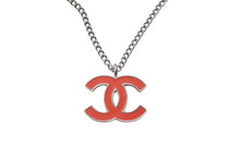 Load image into Gallery viewer, 極美品 CHANEL シャネル ココマーク ネックレス アクセサリー 04A刻印 メタル シルバー オレンジ 中古 4c055551