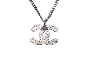 極美品 CHANEL シャネル ココマーク ネックレス アクセサリー 04A刻印 メタル シルバー オレンジ 中古 4c055551