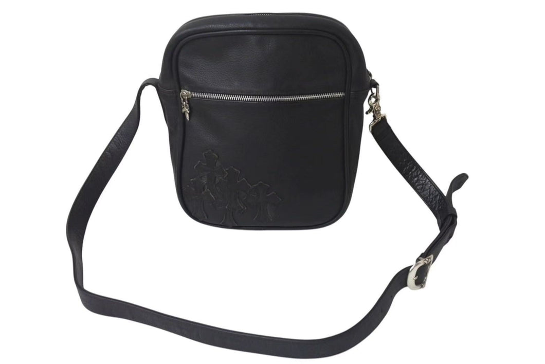 CHROME HEARTS クロムハーツ TAKA タカ クロスパッチ ショルダーバッグ ブラック レザー シルバー925 セメタリ―クロス 美品 中古 4c056183