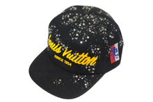 Load image into Gallery viewer, LOUIS VUITTON ルイヴィトン ヴァージルアブロー コレクション スワロフスキー クリスタル ベースボールキャップ L 美品 中古 4c066476