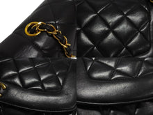 Load image into Gallery viewer, CHANEL シャネル マトラッセ25 ダイアナ ショルダーバッグ A01165 レザー ラムスキン 3番台 ゴールド金具 ブラック 美品 中古 4c066613cc