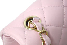 Load image into Gallery viewer, 極美品 CHANEL シャネル ミニマトラッセ 20 シングルチェーンショルダーバッグ ラムスキン ピンク ゴールド金具 中古 4c066988
