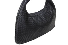 Load image into Gallery viewer, BOTTEGA VENETA ボッテガヴェネタ ホーボー ワンショルダーバッグ イントレチャート 115654 V0016 8175 レザー ブラック 良品 中古 4c067002