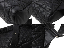 Load image into Gallery viewer, 極美品 CHANEL シャネル コココクーン リュック デイパック 21番台 イタリア製 ナイロン ブラック シルバー金具 中古 4c067006