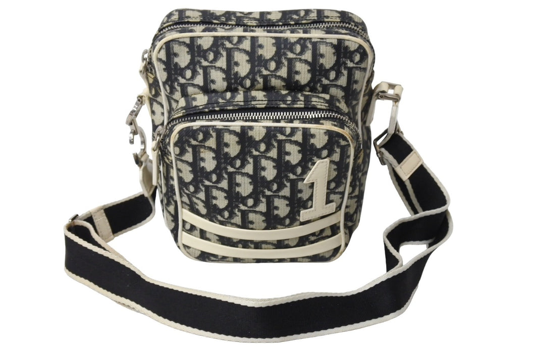 Christian Dior クリスチャンディオール トロッター柄 ショルダーバッグ ネイビー PVC シルバー金具 良品 中古 4c067092