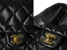 Load image into Gallery viewer, CHANEL シャネル チェーンショルダーバッグ マトラッセ23 Wフラップ ラムスキン 6番台 ブラック ゴールド 美品 中古 4c067104cc