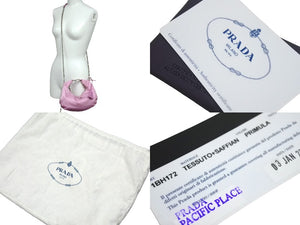極美品 PRADA プラダショルダーバッグ Re Edition 2006 2WAY 三角ピンク ナイロン レザー 1BH172 シルバー金具 中古 4c067109 