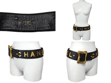 Load image into Gallery viewer, CHANEL シャネル レザーベルト サイズ80/32 ブラック ゴールド レザー メタル 93A刻印 ブランドロゴ 美品 中古 4c067111