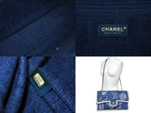 Load image into Gallery viewer, 極美品 CHANEL シャネル チェーンショルダーバッグ エジプトライン 28番台 2019年 デニム ブルー ホワイト ゴールド 中古 4c067123cc