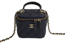 Load image into Gallery viewer, 極美品 CHANEL シャネル チェーンミニバニティバッグ AP2198B08645NJ320 ココマーク ランダム番台 ネイビー ラムスキン 中古 4c067128