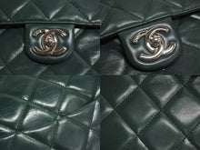 Load image into Gallery viewer, CHANEL シャネル 2WAY ハンド チェーンショルダーバッグ 19番台 マトラッセ ココマーク グリーン レザー シルバー金具 美品 中古 4c067129