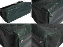 Load image into Gallery viewer, CHANEL シャネル 2WAY ハンド チェーンショルダーバッグ 19番台 マトラッセ ココマーク グリーン レザー シルバー金具 美品 中古 4c067129