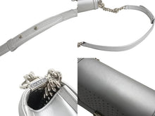 Load image into Gallery viewer, CHANEL シャネル ボーイシャネル チェーンショルダーバッグ 24番台 イタリア製 メタリックカーフレザー シルバー 美品 中古 4c067130