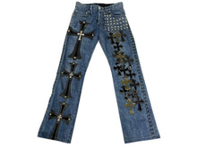 Load image into Gallery viewer, CHROME HEARTS クロムハーツ デニムパンツ サイズ29 カスタムオーダー クロスボール CHプラス クロスパッチ ピラミッド 美品 中古 4c067137ch