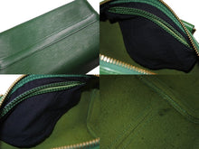 Load image into Gallery viewer, LOUIS VUITTON ルイヴィトン ハンドバッグ M43014 スピーディ25 エピレザー ボルネオグリーン ゴールド金具 美品 中古 4c067138