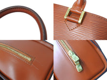 Load image into Gallery viewer, LOUIS VUITTON ルイ ヴィトン ポンヌフ ハンドバッグ M52053 エピレザー ケニアンブラウン 美品 中古 4c067157