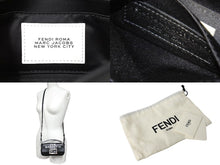 画像をギャラリービューアに読み込む, 極美品 FENDI フェンディ マークジェイコブスコラボ バゲット フォンポーチ 2WAYバッグ 7AS142 レザー ブラック 中古 4c067168 
