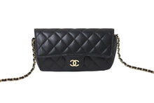 Load image into Gallery viewer, CHANEL シャネル マトラッセ ポシェット チェーンショルダーバッグ メガネケース 31番台 キャビアスキン ブラック 美品 中古 4c067178