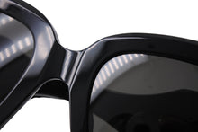 Load image into Gallery viewer, BALENCIAGA バレンシアガ サングラス BB0069S サイズ53□23 135 ブラック ゴールド プラスチック BBロゴ 美品 中古 4c067182