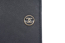 Load image into Gallery viewer, 新品未使用 CHANEL シャネル パスケース サークル ココマーク プレート パスポート 9番台 ブラック 中古 4c067184