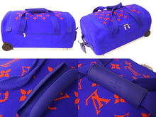 Load image into Gallery viewer, 極美品 LouisVuitton ルイヴィトン ホライゾンソフト キャリーバッグ 2R55 M20246 2024SS モノグラム ブルー レッド 中古 4c067189