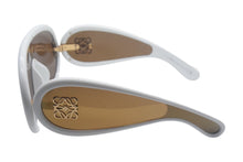 Load image into Gallery viewer, 新品未使用 LOEWE ロエベ サングラス アイウェア サイズ140▫︎0 145 ゴールド金具 ホワイト 中古 4c067426