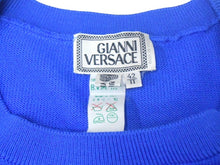Load image into Gallery viewer, GIANNI VERSACE ジャンニ ヴェルサーチ オーバーサイズニット 1990s ウール ブルー マルチカラー サイズ42 美品 中古 4c067467