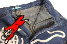 Load image into Gallery viewer, 新品未使用 Billionaire Boys Club ビリオネアボーイズクラブ 2WAY ウォッシュドデニム カーゴパンツ ブルー デニム ICEJP241P002 サイズM 中古 4c067481