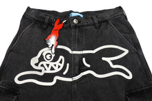 Load image into Gallery viewer, 新品未使用 Billionaire Boys Club ビリオネアボーイズクラブ 2WAY ウォッシュドデニム カーゴパンツ ブラック デニム ICEJP241P002 サイズM 中古 4c067482