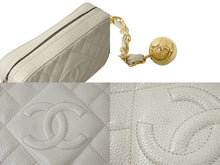 Load image into Gallery viewer, CHANEL シャネル ショルダーバッグ 2番台 ココマーク ココボール ホワイト キャビアスキン ゴールド金具 美品 中古 4c067493cc