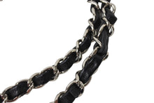Load image into Gallery viewer, 極美品 CHANEL シャネル マトラッセ25 チェーンショルダーバッグ ココマーク 19番台 キャビアスキン ブラック シルバー金具 中古 4c067500
