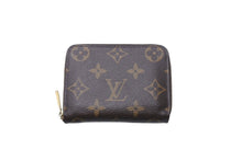 Load image into Gallery viewer, LOUIS VUITTON ルイヴィトン ジッピー コインパース M60067 モノグラムキャンバス ゴールド金具 ブラウン 美品 中古 4c067522