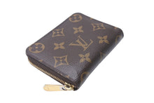 Load image into Gallery viewer, LOUIS VUITTON ルイヴィトン ジッピー コインパース M60067 モノグラムキャンバス ゴールド金具 ブラウン 美品 中古 4c067522